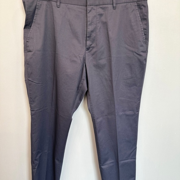 Bonobos Men's Charcoal Chinos - Picture 1 of 4